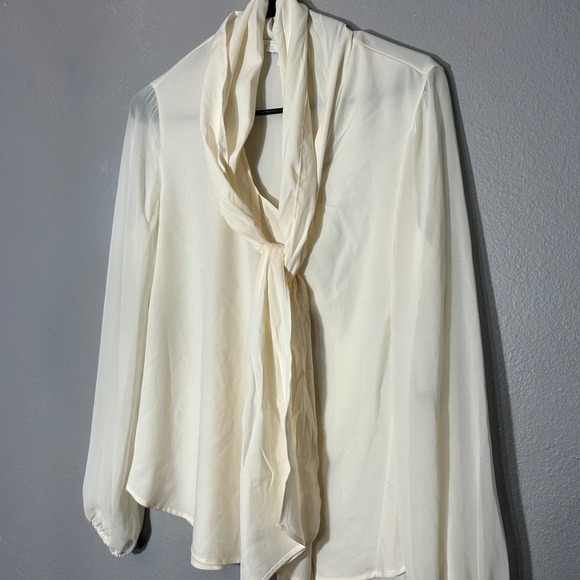 Bar III Tie-Neck Sheer Blouse Long Sleeve Flowy Elegant Top Size XXS NWT - Picture 4 of 7